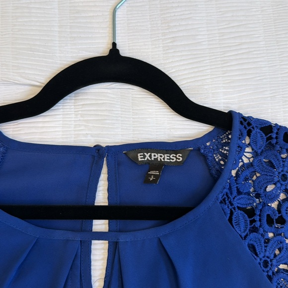 Express-Top- Size small - Picture 3 of 4